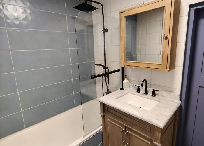 Idyllic Mountain Huette -gesaeuse Nationalpark Landl (Styria)